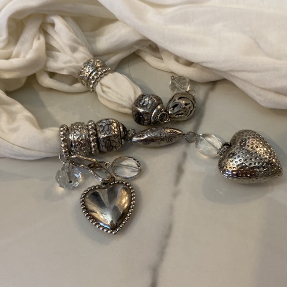 Scarf - Picture 2 of 3